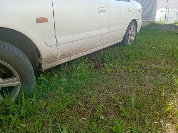 2001 Mazda Capella VI, белый, 220000 рублей - вид 4