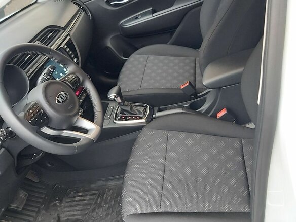 2020 Kia Rio X-Line IV, белый - вид 8