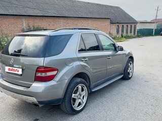 2005 Mercedes-Benz M-Класс 500 II (W164), серый, 730000 рублей, вид 4