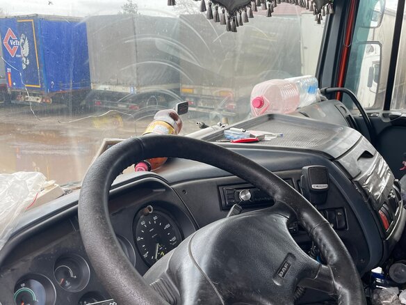 1998 DAF XF 95, оранжевый, 600000 рублей - вид 13