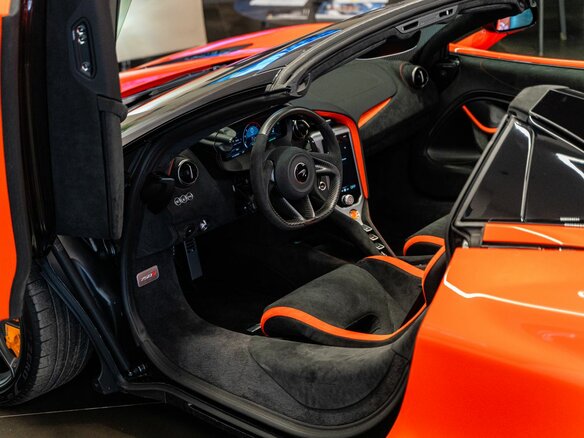 2026 McLaren 750S, оранжевый, 42900000 рублей - вид 15
