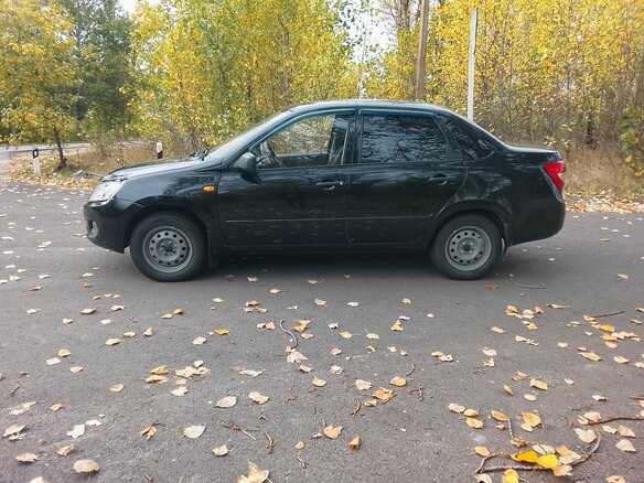 2012 Lada (ВАЗ) Granta I, серый, 295000 рублей - вид 2