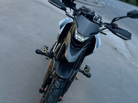2025 Regulmoto Duke, серый, 200000 рублей, вид 2