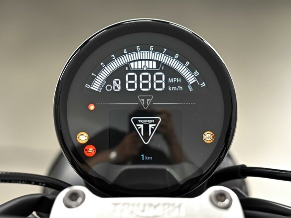 2026 Triumph Trident 660, чёрный - вид 8