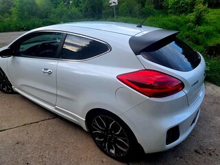 2015 Kia Ceed GT I Рестайлинг, белый, 1070000 рублей, вид 5