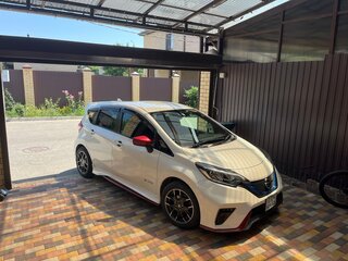 2017 Nissan Note Nismo e-Power II Рестайлинг, белый, 1600000 рублей, вид 1