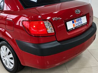 2009 Kia Rio II Рестайлинг, красный, 320000 рублей, вид 5