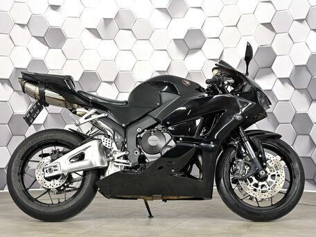2016 Honda CBR 600RR, чёрный, 899000 рублей, вид 3