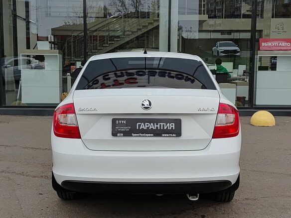2015 Skoda Rapid I, белый, 1030000 рублей - вид 5