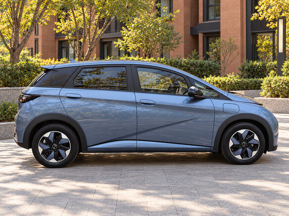 2024 BYD Dolphin 44.9 kWh I, серый, 1386000 рублей - вид 7
