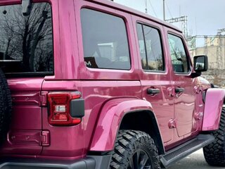 2021 Jeep Wrangler IV (JL), пурпурный, 4650000 рублей, вид 3