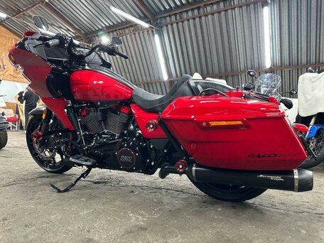 2025 Harley-Davidson CVO Road Glide ST, красный, 5170000 рублей, вид 5