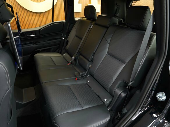 2026 Toyota Land Cruiser Prado 250 Series, чёрный - вид 18