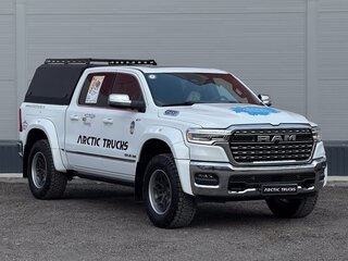 2024 Ram 1500 Crew Cab V Рестайлинг, белый, 14500000 рублей, вид 3