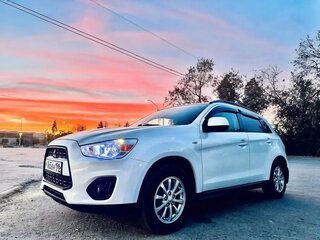 2014 Mitsubishi ASX I Рестайлинг, белый, 1125000 рублей, вид 4