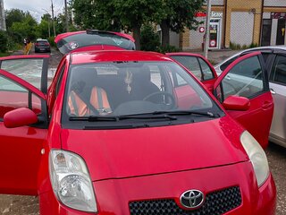 2008 Toyota Yaris Multimode II, красный, 600000 рублей, вид 2