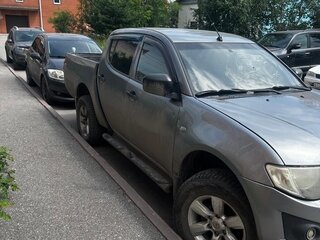 2013 Mitsubishi L200 IV, серый, 1000000 рублей, вид 3