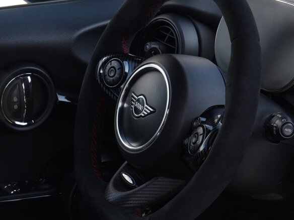 2020 Mini Hatch JCW III (F55/F56) Рестайлинг, чёрный, 3500000 рублей - вид 12