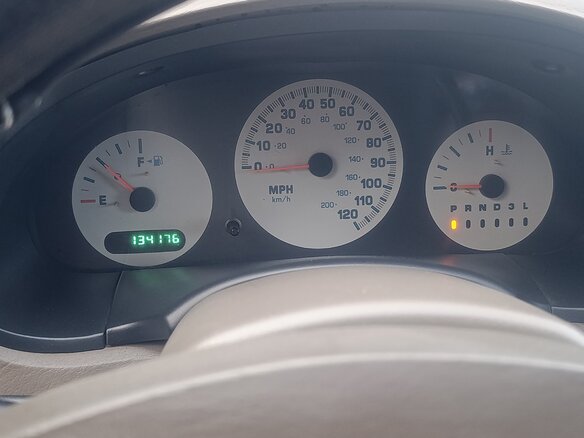 2003 Chrysler Voyager IV, серый, 300000 рублей - вид 16