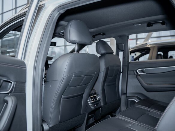 2026 Geely Okavango I Рестайлинг, белый, 4085990 рублей - вид 27