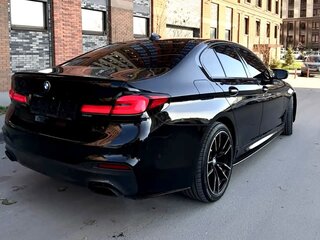 2017 BMW 5 серии 530i VII (G30/G31/G38), чёрный, 3999999 рублей, вид 4