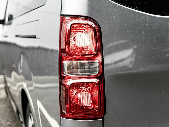 2025 Peugeot Traveller Long I Рестайлинг, серый, 6990000 рублей - вид 12