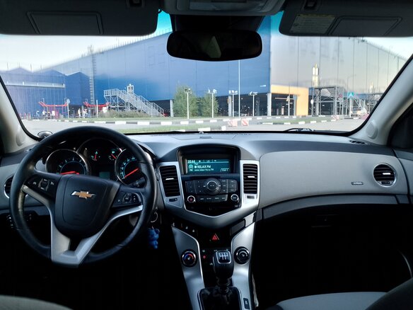 2011 Chevrolet Cruze I, чёрный, 730000 рублей - вид 10
