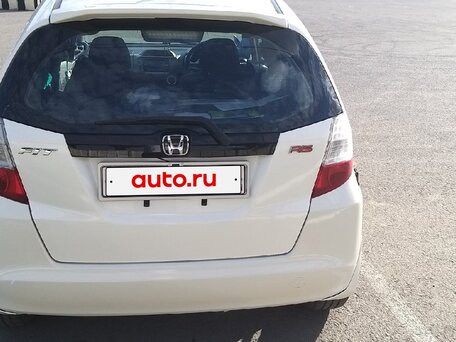 2010 Honda Fit II, белый, 570000 рублей, вид 2