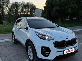 2017 Kia Sportage IV, белый, 1999000 рублей, вид 3