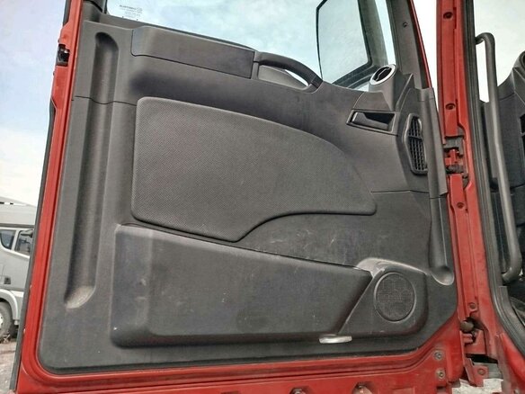 2023 Sinotruk Sitrak C7H, красный, 4280000 рублей - вид 8