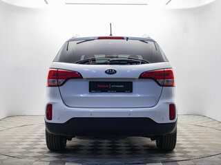 2015 Kia Sorento II Рестайлинг, белый, 1895000 рублей, вид 4
