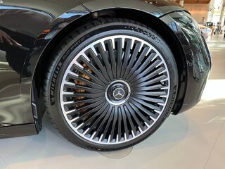 2022 Mercedes-Benz EQS AMG 53 4MATIC+ Dynamic Plus 108 kWh, чёрный, 16500000 рублей, вид 3