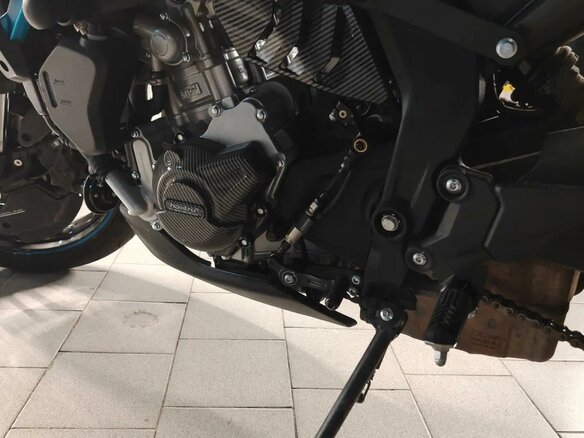 2025 CFMoto 675NK, белый, 690000 рублей - вид 2