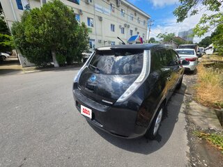 2011 Nissan Leaf I (ZE0/AZE0), чёрный, 830000 рублей, вид 5