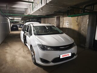 2018 Chrysler Pacifica RU, белый, 2900000 рублей, вид 2