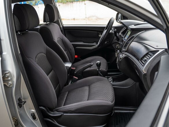 2014 SsangYong Actyon II Рестайлинг, серебристый, 1240000 рублей - вид 7