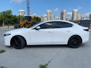 2021 Mazda 3 IV (BP), белый, 2200000 рублей, вид 3