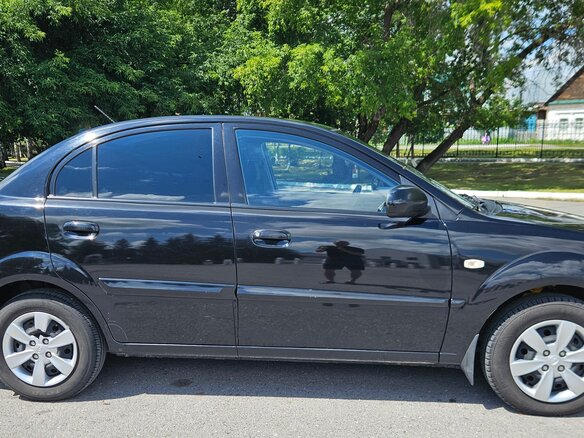 2011 Kia Rio II Рестайлинг, чёрный, 550000 рублей - вид 7