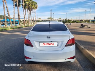 2016 Hyundai Solaris I Рестайлинг, белый, 650000 рублей, вид 3