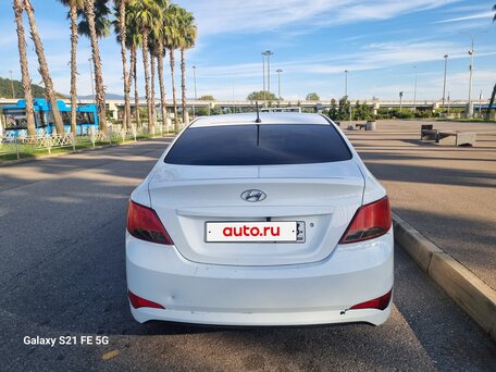 2016 Hyundai Solaris I Рестайлинг, белый, 650000 рублей, вид 3