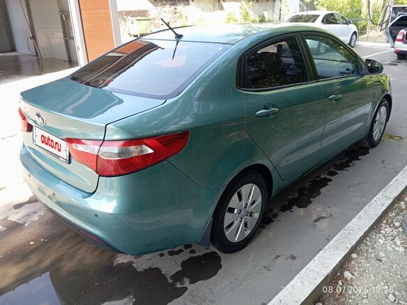 2013 Kia Rio 4-speed III, зелёный, 668000 рублей - вид 3
