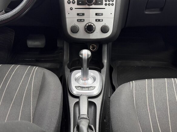 2008 Opel Corsa D, серебристый, 430000 рублей - вид 12