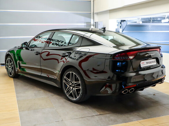 2021 Kia Stinger I Рестайлинг, чёрный, 3175000 рублей - вид 5