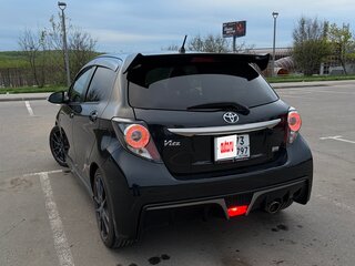 2015 Toyota Vitz III (XP130) Рестайлинг, чёрный, 1245000 рублей, вид 5