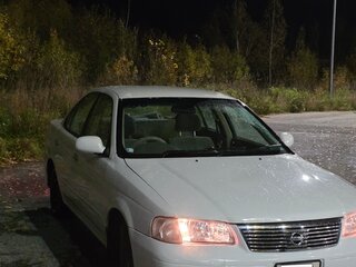 2002 Nissan Sunny B15, белый, 300000 рублей, вид 3