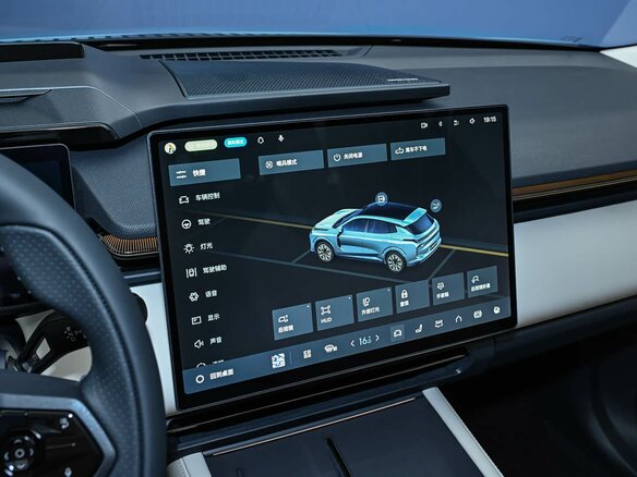 2026 Lynk & Co 08 EM-P 38.2 kWh I Рестайлинг, серебристый, 5960000 рублей - вид 5