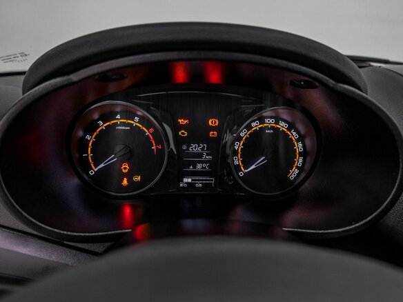 2026 Lada (ВАЗ) Granta I Рестайлинг, белый - вид 12