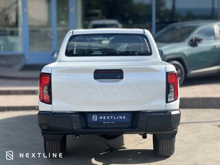 2026 Toyota Hilux IX, белый, 7990000 рублей, вид 5