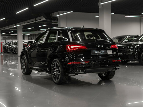 2026 Audi Q5 L 45 TFSI II (FY) Рестайлинг, чёрный, 5900000 рублей - вид 3