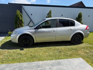 2008 Renault Megane II Рестайлинг, серебристый, 320000 рублей, вид 2